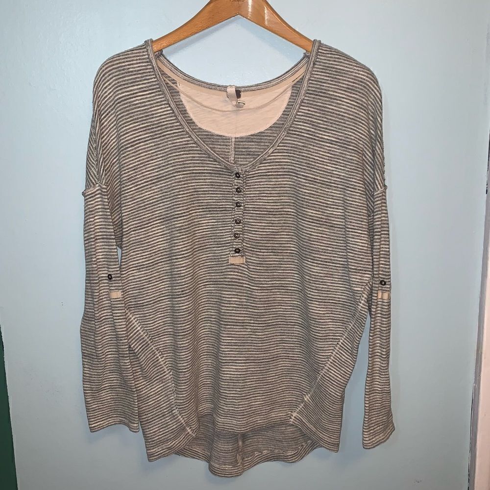 We the Free 3/4 button up Long Sleeve Small